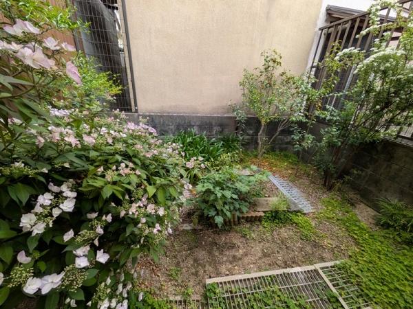 京都市上京区下長者町通千本西入六番町の土地