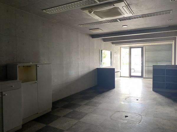 京都市右京区常盤草木町　店舗