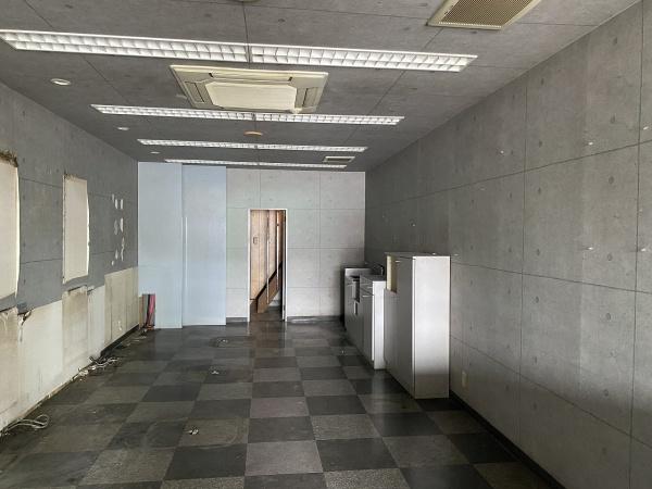 京都市右京区常盤草木町　店舗