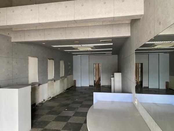 京都市右京区常盤草木町　店舗