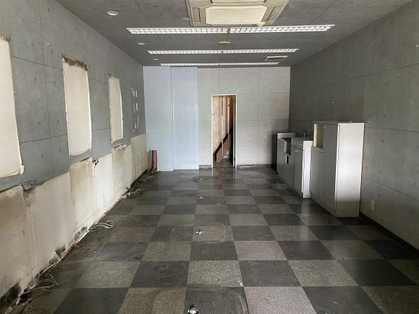 京都市右京区常盤草木町　店舗