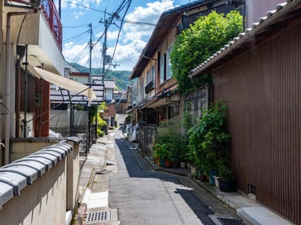 京都市左京区岡崎西福ノ川町の中古一戸建て