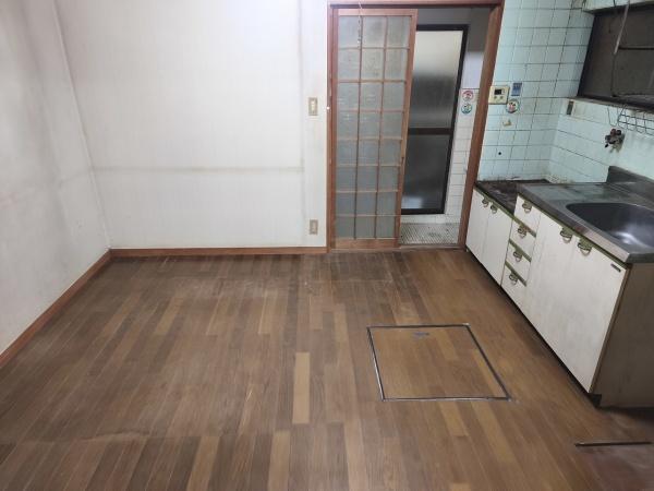 京都市山科区北花山河原町　中古戸建