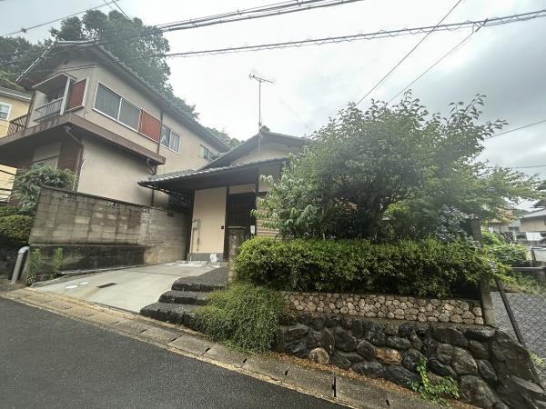 京都市山科区上花山桜谷の中古一戸建て