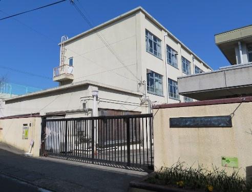 京都市伏見区向島庚申町の土地(京都市立向島小学校)