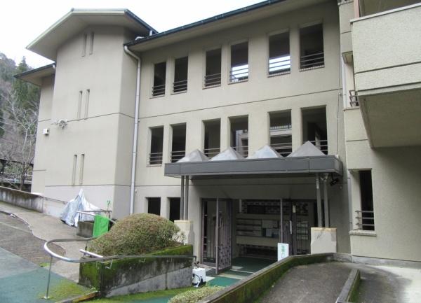 宝嶺パレス