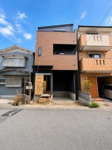 京都市右京区梅津中村町　新築戸建