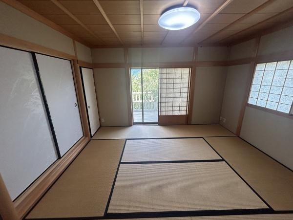 京都市右京区嵯峨観空寺久保殿町の中古一戸建て