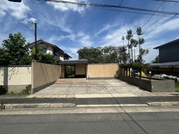 京都市右京区嵯峨観空寺久保殿町 中古戸建