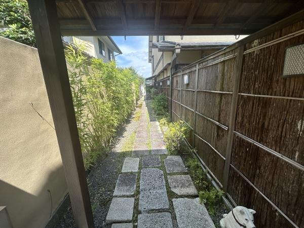京都市右京区嵯峨観空寺久保殿町の中古一戸建て