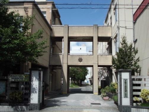 九条住宅B棟(京都市立九条塔南小学校)