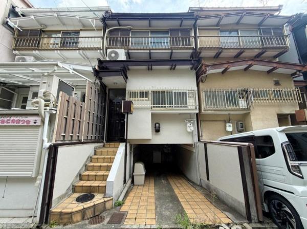 京都市南区西九条東比永城町 中古戸建