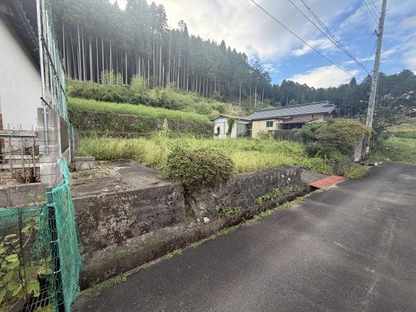 京都市右京区京北周山町上植代の土地