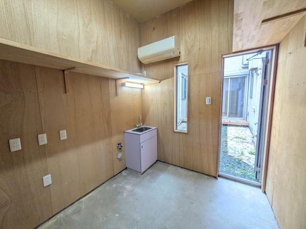京都市中京区猪熊通蛸薬師下る下瓦町の中古一戸建て