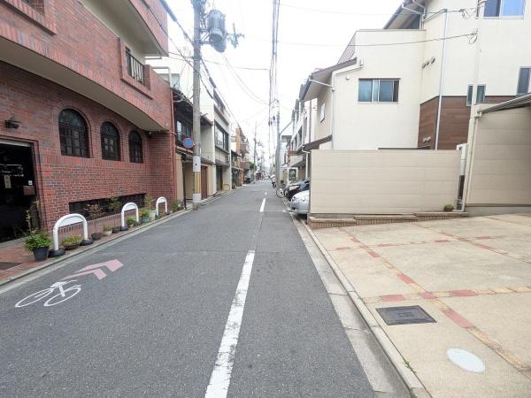 京都市中京区猪熊通蛸薬師下る下瓦町の中古一戸建て