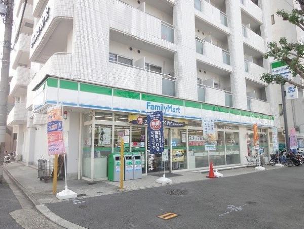 西京極ガーデンハイツ(ファミリーマートヤスイカドノ五条店)