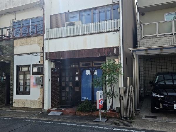 京都市右京区太秦森ケ前町　店舗付き中古戸建