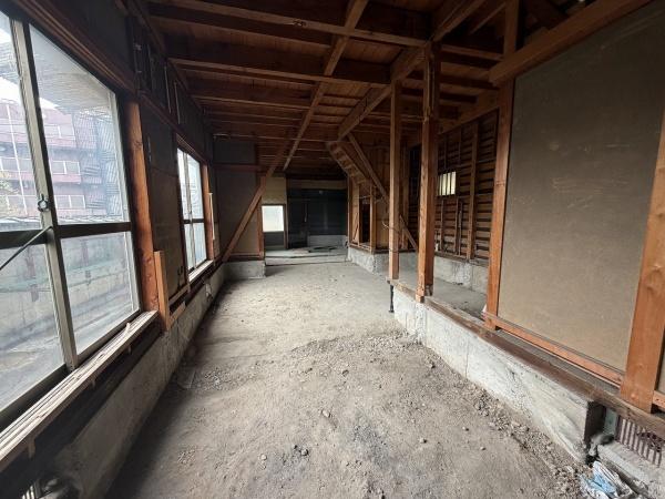 京都市北区衣笠北荒見町　店舗付中古戸建