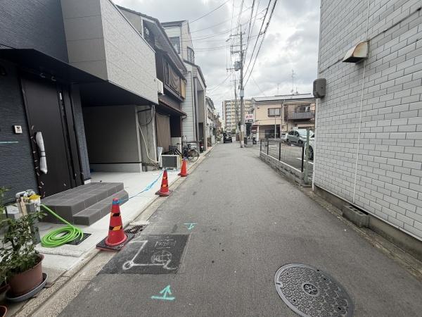 京都市右京区西京極佃田町　新築戸建