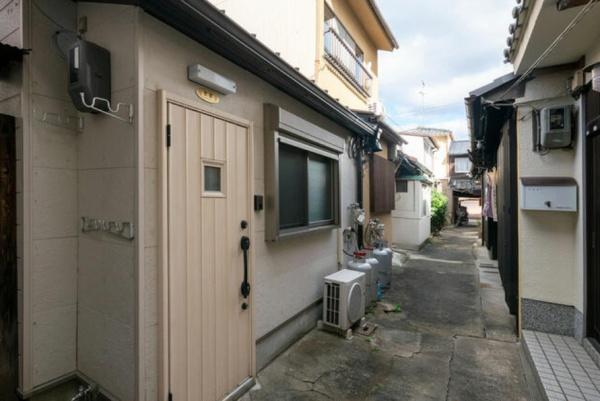 京都市南区西九条針小路町　中古テラスハウス