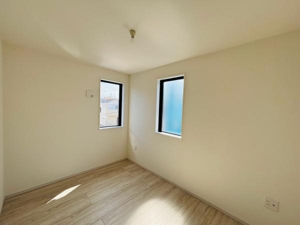 藤沢市石川２期　新築戸建全３棟　２号棟