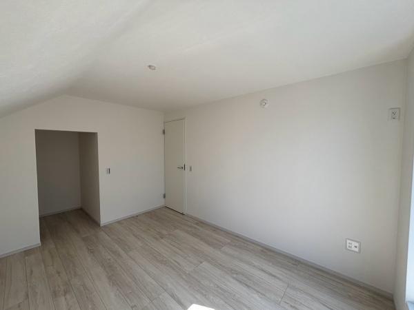 藤沢市石川２期　新築戸建全３棟　２号棟