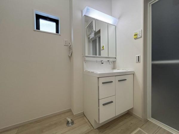 藤沢市高倉３期　新築戸建全１棟