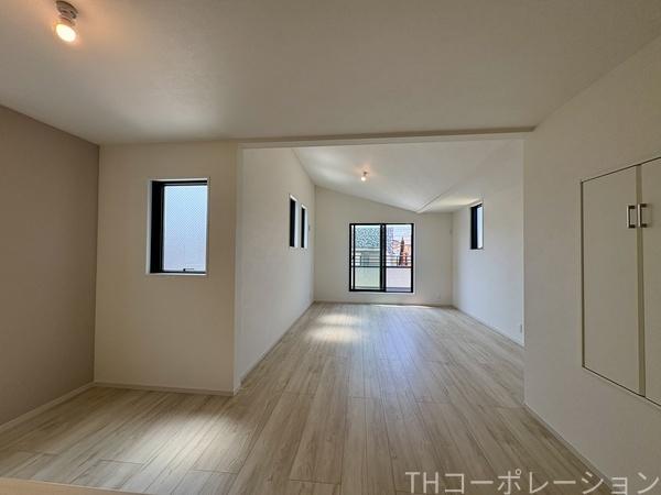 茅ヶ崎市若松町１期　新築戸建全１棟　２号棟