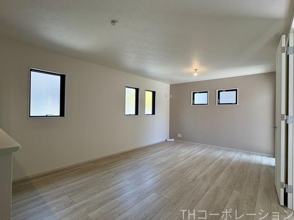 茅ヶ崎市南湖５期　新築戸建全２棟　２号棟