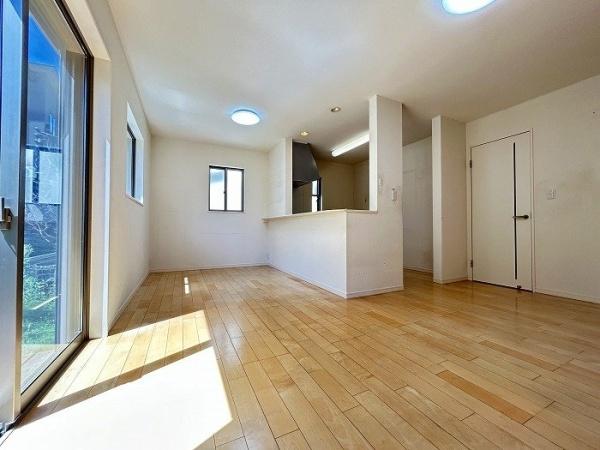 藤沢市鵠沼藤が谷４丁目の中古一戸建て
