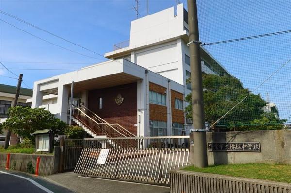 鎌倉市七里ガ浜東５丁目の中古一戸建て(鎌倉市立腰越中学校)