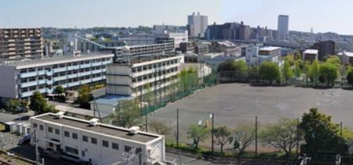 コアロード海老名Ⅴ　中古マンション(海老名市立海西中学校)