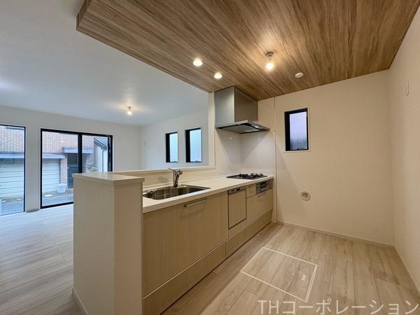 平塚市平塚新築戸建　２号棟