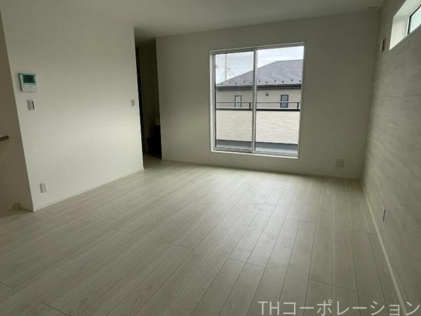秦野市第３戸川　新築一戸建て全３棟　２号棟