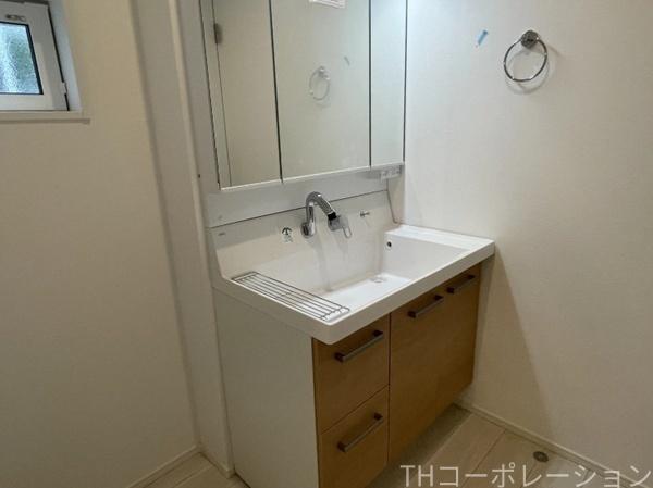 秦野市第３戸川　新築一戸建て全３棟　２号棟