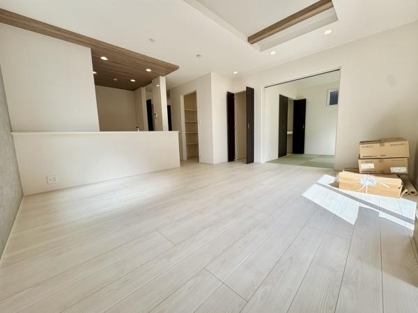 座間市新田宿　新築戸建　全２棟　１号棟