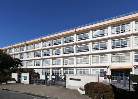 平塚市四之宮１丁目の中古一戸建て(平塚市立神明中学校)