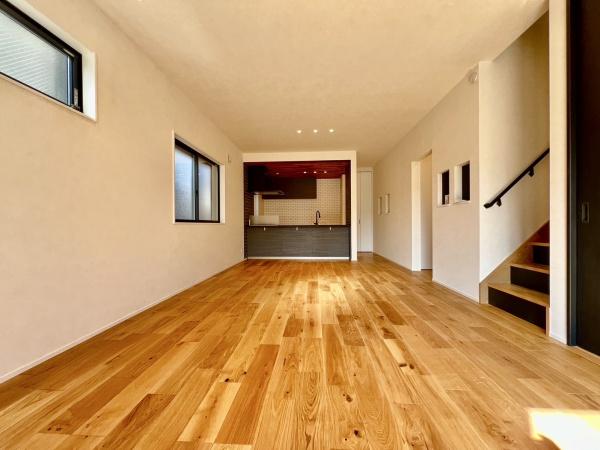 御殿４丁目　新築戸建て