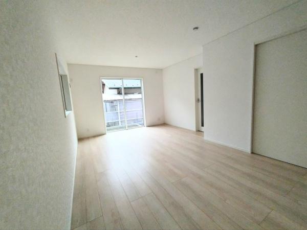 寒川町岡田8丁目　新築戸建　2号棟