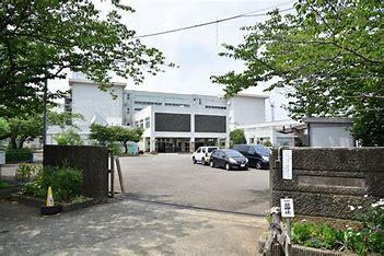 鎌倉市腰越の土地(鎌倉市立西鎌倉小学校)