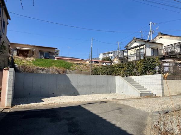 秦野市鶴巻南5-10-2