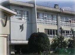 リエス東百合丘(川崎市立長沢中学校)