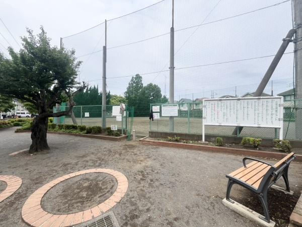 狛江市東野川2丁目の土地(小足立児童グランド)