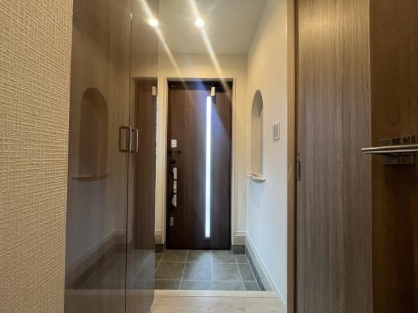 高座郡寒川町中瀬の新築一戸建(玄関)