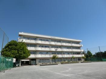 横浜市戸塚区汲沢4丁目の土地(汲沢中学校)