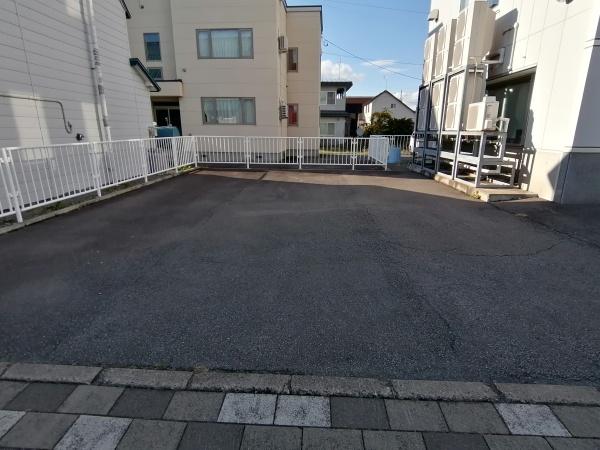 旭町2条10丁目鉄骨造3階建