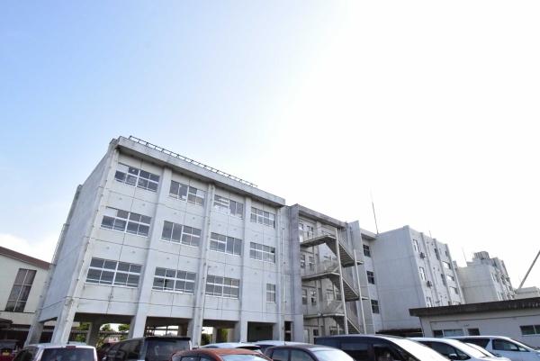 かすみがうら市下稲吉の中古一戸建て(かすみがうら市立下稲吉中学校)