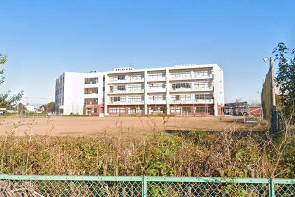 常総市内守谷町きぬの里３丁目の中古一戸建て(常総市立水海道西中学校)