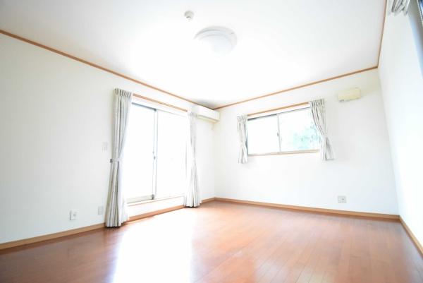 常総市内守谷町きぬの里３丁目の中古一戸建て