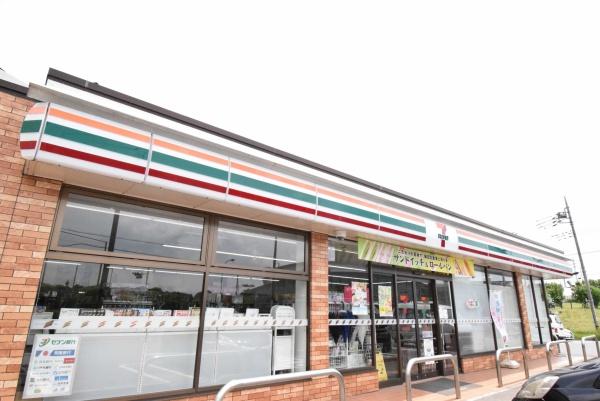 龍ケ崎市城ノ内３丁目の新築一戸建(セブンイレブン龍ケ崎市総合体育館前店)